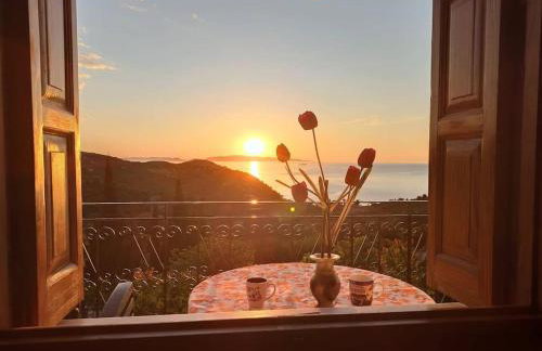 Μπαλκόνι του Αιγαίου father's house in Kimi - Photo 8