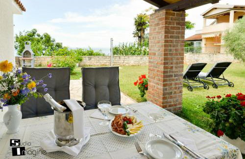 Charming stone cottage by the sea - Foto 35