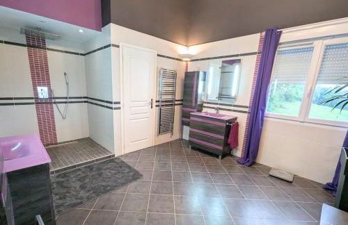 Luxurious Villa with Pool - Foto 65