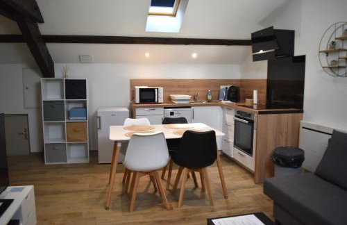 Nid Douillet Rénové - Centre-Ville - WIFI - Smart TV - Gare 8 min - Foto 4