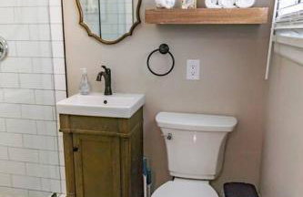 Renovated Downtown Apartment - B - Foto 12