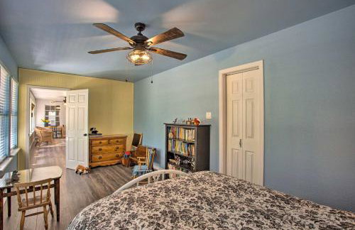 Holly Lake Retreat w/ 2 Community Pools & Yard - Foto 20