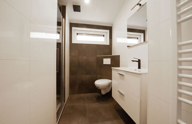 Forest Chalet Escape - Photo 8