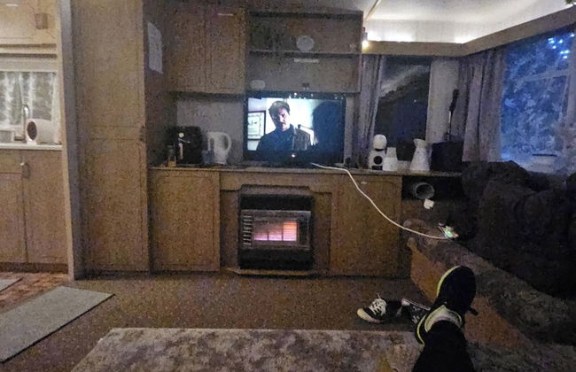 Cozy Cardiff Cabin Retreat Sleeps 6 by Aimee - Foto 9