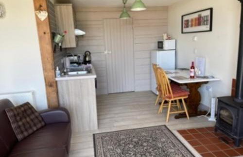 Poachers Hut 1-bed Cottage, Sleeps 2, Pet Friendly - Foto 17