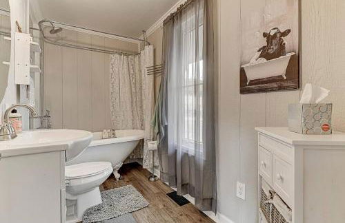 Stay in a Historic Gold Mine Town w/Mountain Views - Foto 19