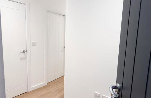 Spacious Modern 1 Bed Apartments in St Neots - Perfect for Contractors & Professionals - Free Parking - WiFi - Fully Equipped Kitchen - Smart TV Ideal for Work Stays and Long Projects - Foto 36