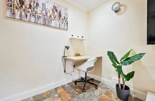 Sleeps 5, Westfield Shopping Centre, Free Parking - Foto 11