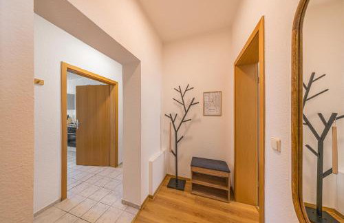 LeHaStays - Apartment Buckau 15 I 2 Zimmer I voll ausgestattete Küche I Balkon I Smart TV - Photo 4