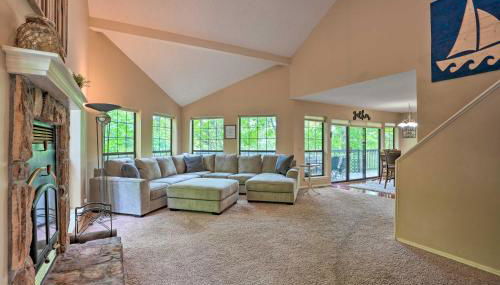 Beaver Lake Retreat with Deck and Private Hot Tub - Foto 4