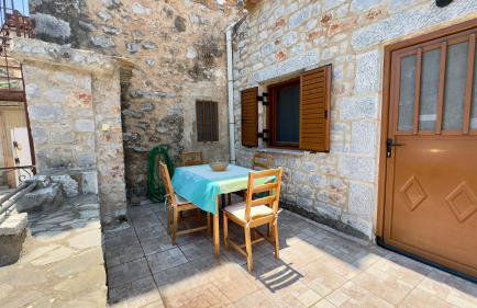 Πετροσπιτο - Foto 5