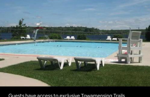 Gorgeous Cozy 5 Bedroom House with Hottub,Lake,Pool - Foto 63