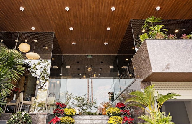 Hoang Thinh Hotel & Apartment Danang - Photo 57