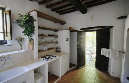 restored water mill with rockpools and waterfall - Foto 42