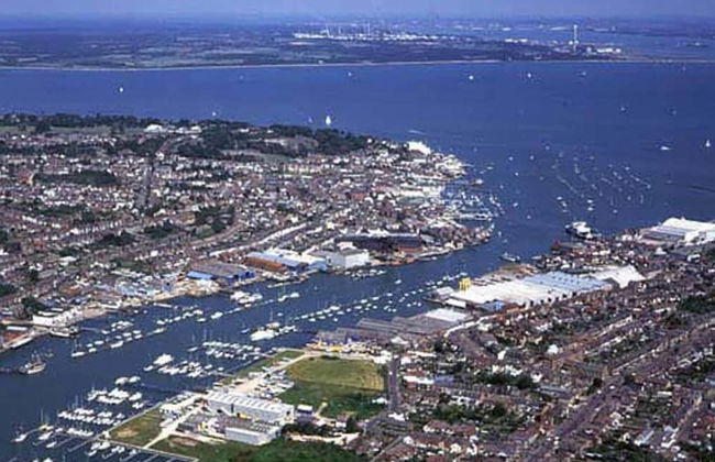 Impeccable 3 bed 2 Bath Central Cowes Cottage - Foto 48