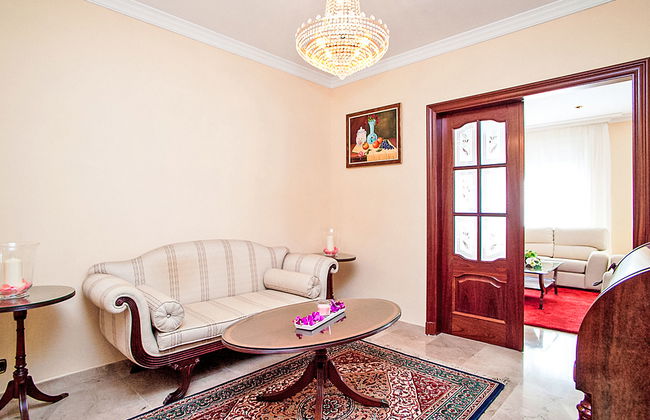 3 bedroom Apartment in Barcelona - Photo 6