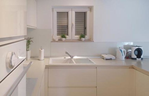 Awesome Apartment In Otok Ist With Wifi - Foto 9