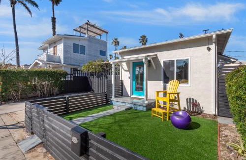 Classic Beach Bungalow - Parking, Private Patio & Pet Friendly! - Foto 18