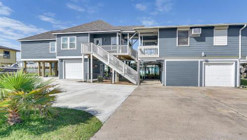 Walk to Sea Isle Beach Group Getaway with Deck! - Foto 2