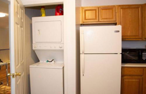 Golf view family friendly 3 bed room Bridgewater apt close to Bridgewater Mall - Foto 12