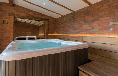 Gorgeous Home In Repusnica With Sauna - Foto 5