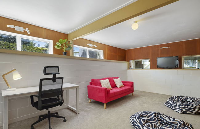 Dazzling Mairangi Bay Retreat Sea Views - Foto 16