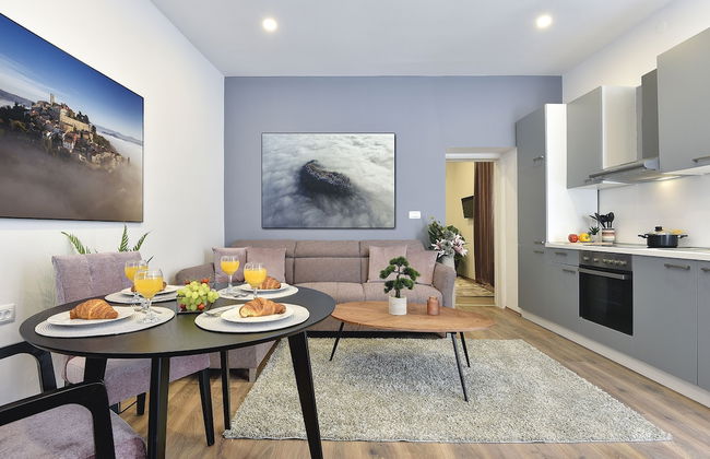 D&A Central Luxury Apartments - Photo 1