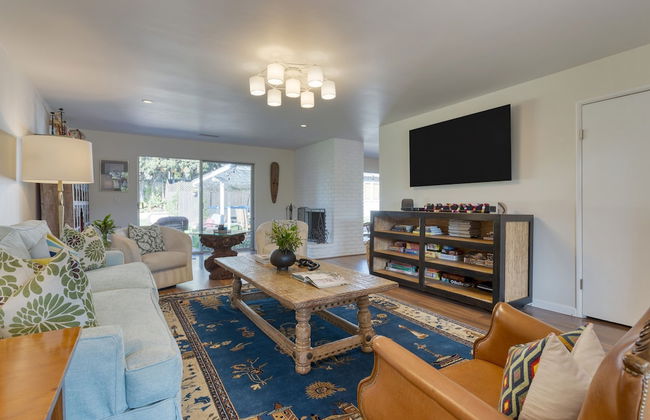 Hummingbird Haven by Avantstay Dog-friendly Near the Beach Huge Yard Hot Tub - Foto 9