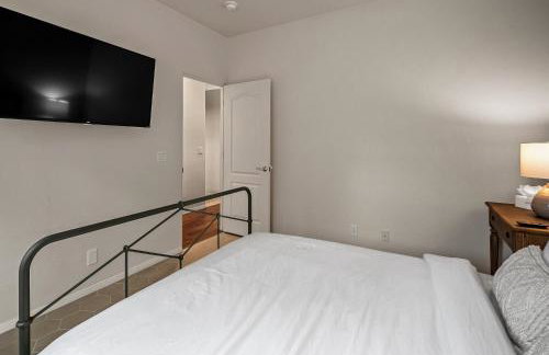 Brewer Road Private Hot Tub Stunning Red Rock Views Modern Southwestern Charm - Foto 27