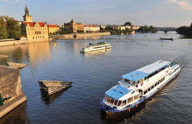 Crucero con comida y música en directo - Foto 1