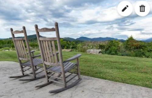 Elegant Cades Cove Condo with Community Pool - Foto 33