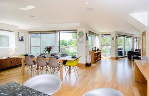 Osprey Lodge CW64 HOT TUB Lakeside Spa Property - Foto 9