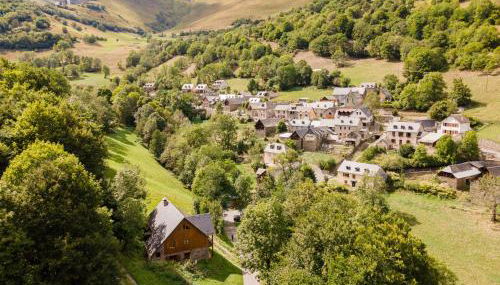 Magnifique chalet à 3km PEYRAGUDES PYRENEES LUCHON - Foto 3