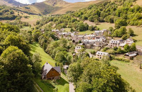 Magnifique chalet à 3km PEYRAGUDES PYRENEES LUCHON - Foto 3