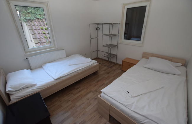 AB Apartment 15 - Photo 5