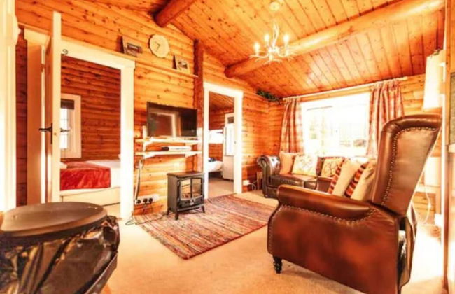 Cozy Mountain 2 Bed Log Cabin - Foto 10