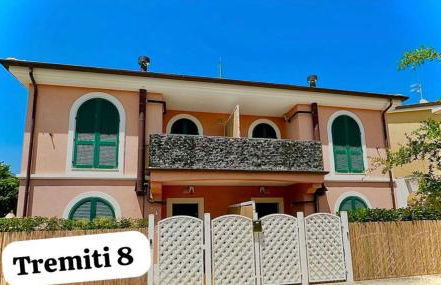 Conero Casa T8- Marcelli di Numana in Piazzale Tremiti 8 con Parcheggio Esclusivo Giardino e Barbecue - Photo 1