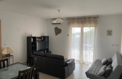 Superbe appartement avec parking privé, proche commerces et mer - Foto 9