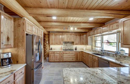 Remote Idaho Mountain Lodge with River Access! - Foto 6