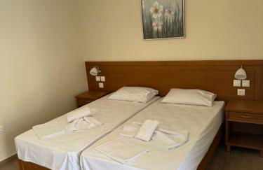 TRIANTAFYLLOY ROOMS - Photo 22