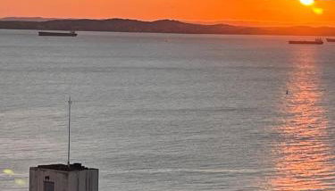 Apartamento vista ao mar com ar - Foto 1