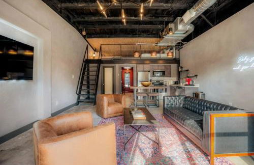 Maltby Motors 1 - The Americano Loft near Downtown - Foto 1