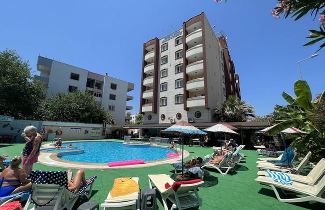 Golden Moon Apart Hotel - Photo 56