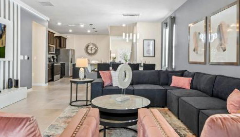 Opulent Villa With Pool & Spa, 10 Miles to Disney - Foto 3