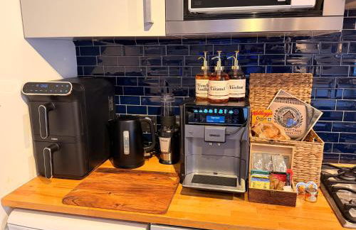 Cozy Cottage Coventry self check-in after 3pm, Pets Friendly - Foto 6