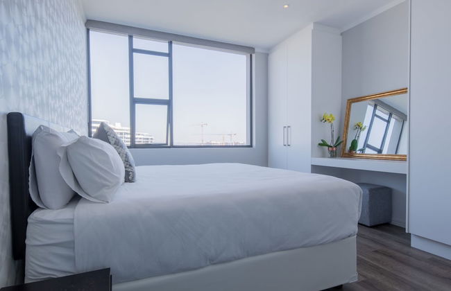 Stunning Apartment in Sandton - Photo 14