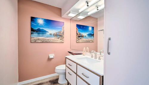 Old Florida Setting with Kayaks and Fishing Poles - Foto 2