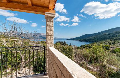 1 Bedroom Stunning Apartment In Kneze - Photo 7