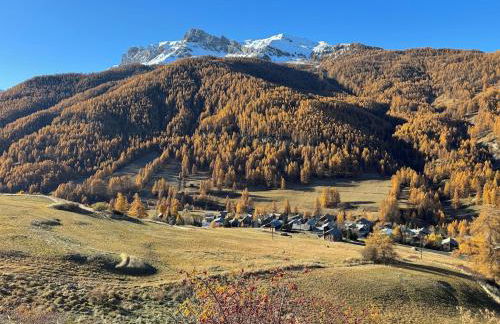 Chalet de charme 8 pers Vue montagne Terrasse Queyras - Foto 9