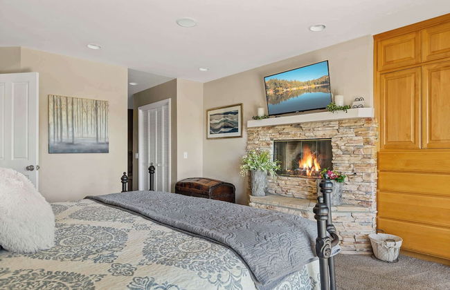 Bearfoot Lodge Near Hiking & Skiing! - Foto 11